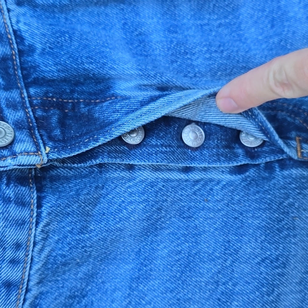 NWT Levi's 501 Button Fly 90s Denim Jean Shorts - Picture 7 of 8